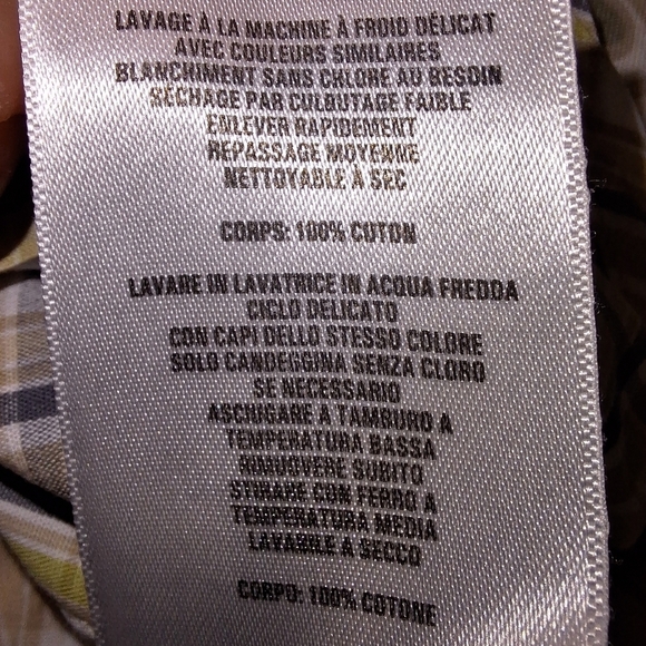 A Columbia men's short sleeve button-down shirt in a size XL. - Picture 9 of 9